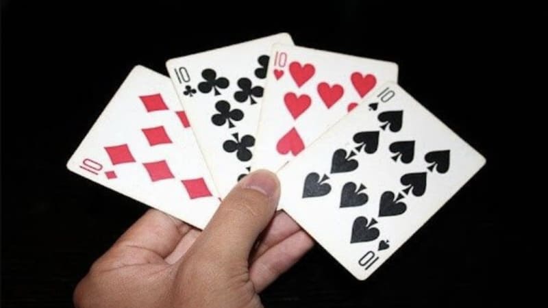 Khái niệm cơ bản về Tứ quý và Đôi heo trong Tiến lên